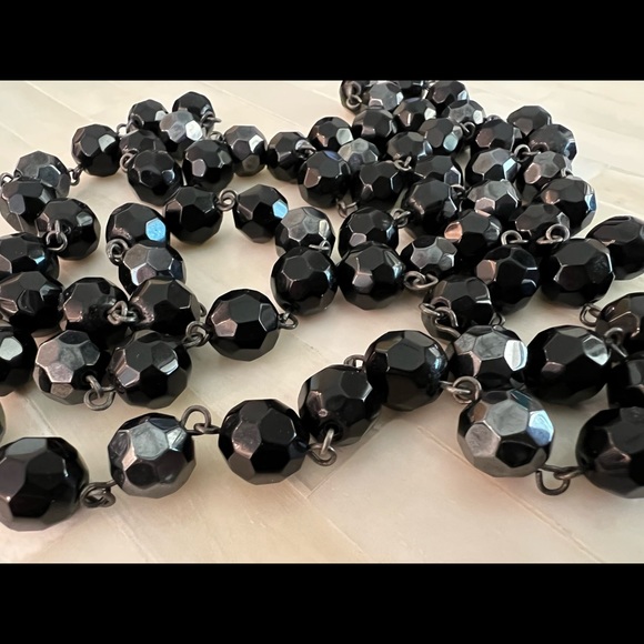 Vintage Strand of Faceted Black Beads - Picture 2 of 3